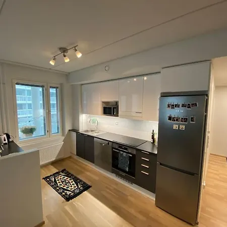 Modern Two Bedroom Near Helsinki Airport Vantaa