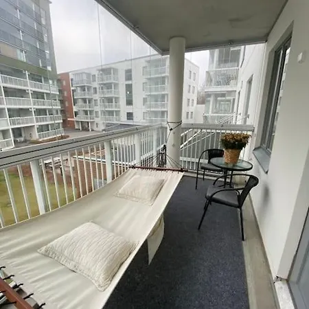 Apartment Modern Two Bedroom Near Helsinki Airport