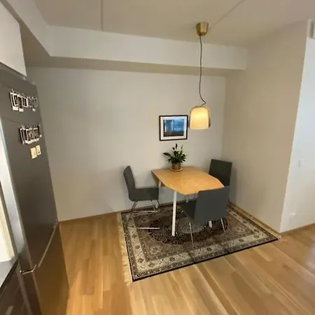 Modern Two Bedroom Near Helsinki Airport *
