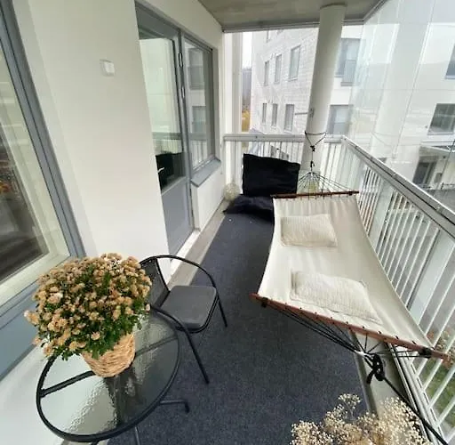 Апартаменты Modern Two Bedroom Near Helsinki Airport Вантаа