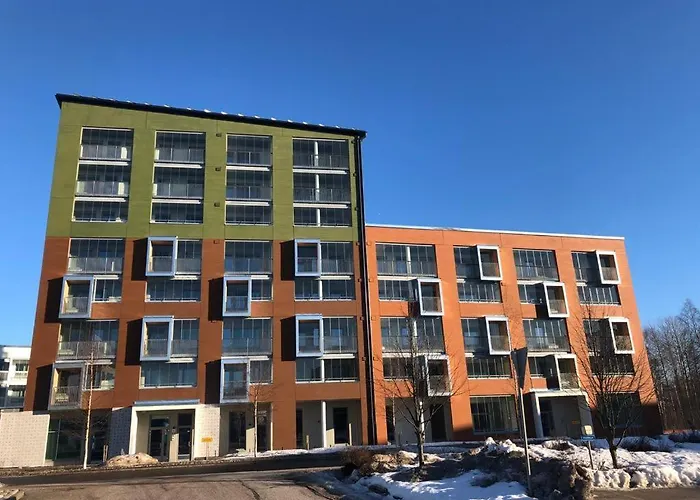 Modern Two Bedroom Near Helsinki Airport アパート